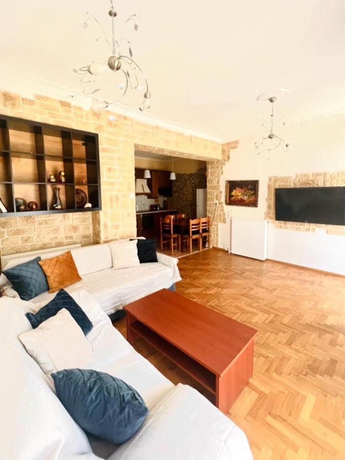 Neoclassical 2Bed In Kallimarmaro アテネ エクステリア 写真