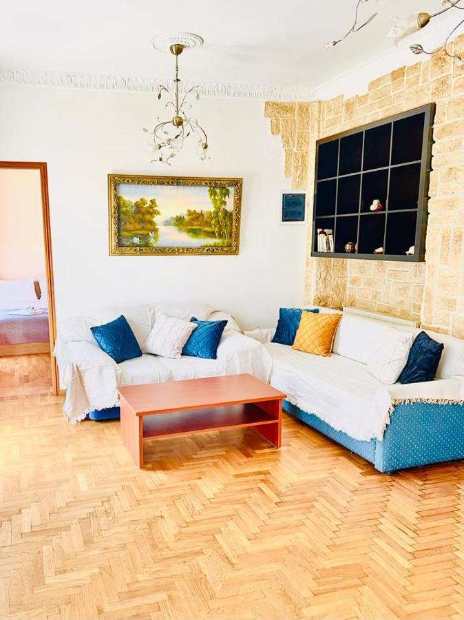 Neoclassical 2Bed In Kallimarmaro アテネ エクステリア 写真